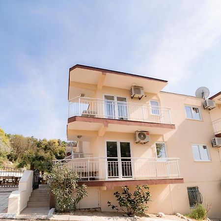 Villa Katharina Utjeha Εξωτερικό φωτογραφία