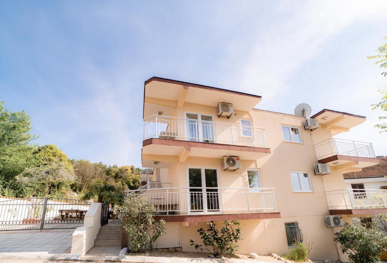 Villa Katharina Utjeha Εξωτερικό φωτογραφία